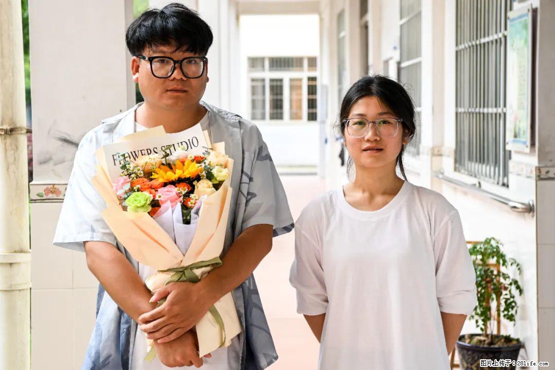 全网追的“扁担女孩”，找了一份暑假工，时薪12元 - 雅安生活资讯 - 雅安28生活网 ya.28life.net
